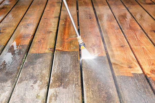 Best Deck and Patio Pressure Washing in Shawneeland, VA